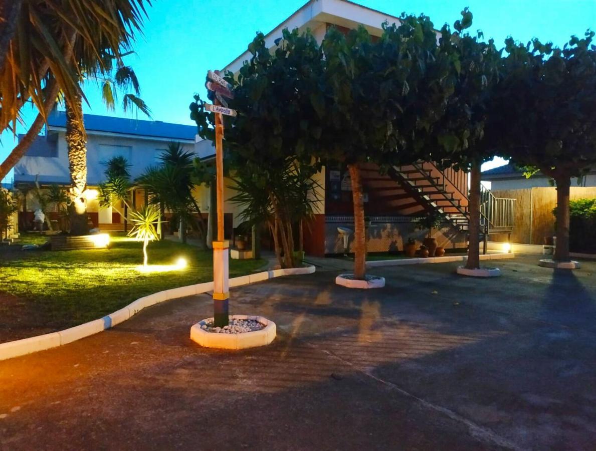 Casablanca El Petit Hotel Deltebre Eksteriør billede